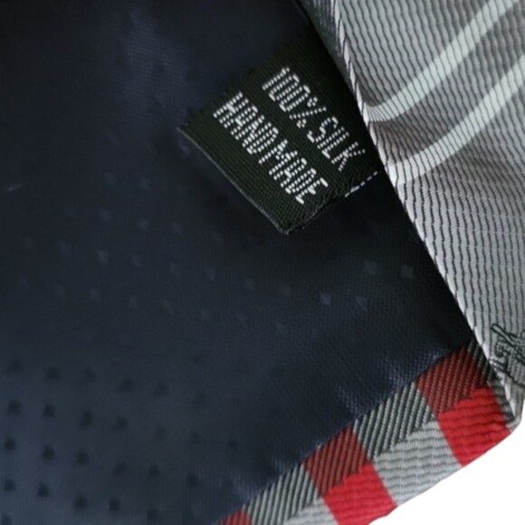 Burberry Classic Nova Check Plaid Graphic Silk Neck Tie, Gray/Red, One Size - Picture 4 of 4